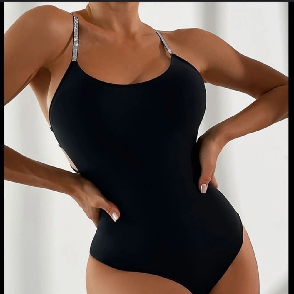BRAND NEW IT'S A BEACHLIFE ONE-PIECE HALTER TOP SWIMSWUIT